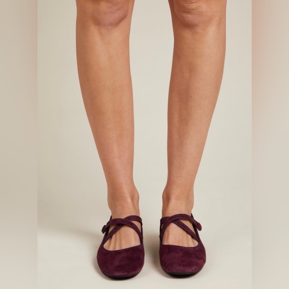 Intentionally Blank Kemper Crisscross Strap Flat